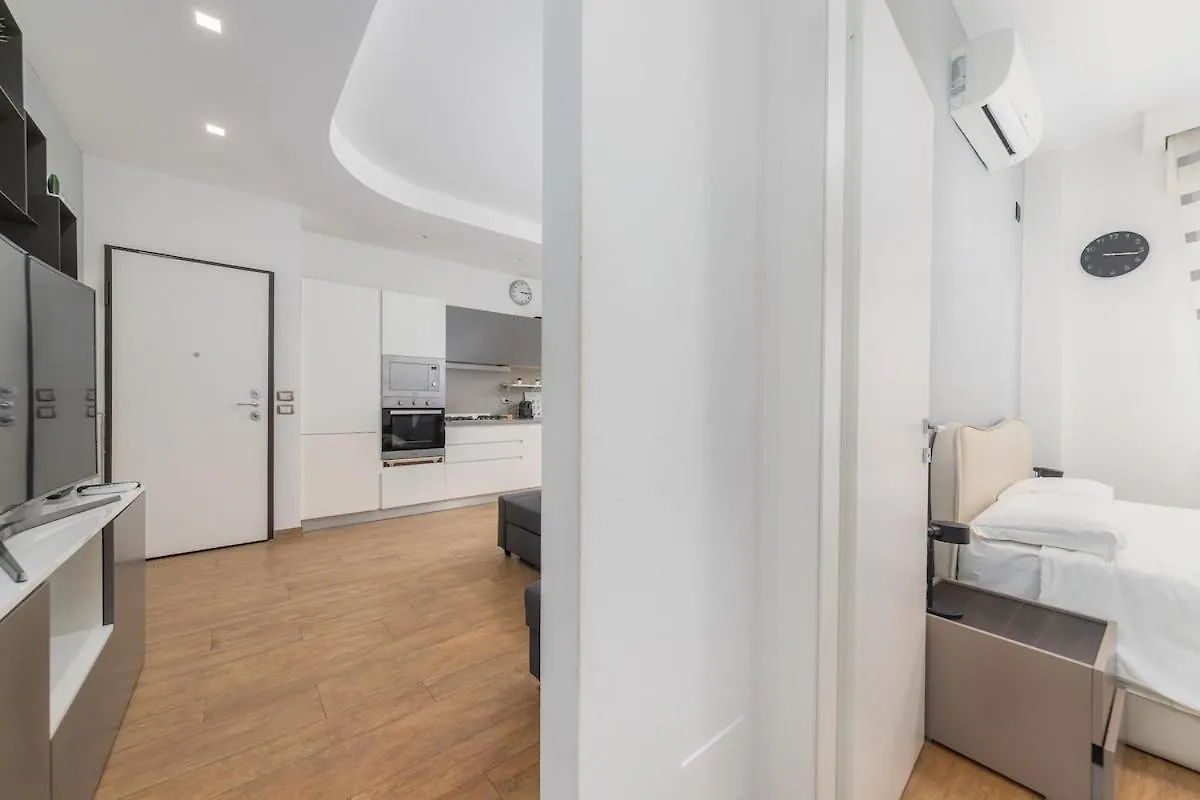 Wonderful Suite Near Center,Wifi,Comfort,Parking Milan Italy